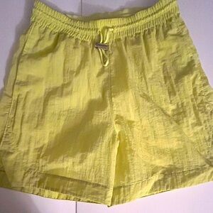 Lululemon Women’s Clear Intention Lemon Vibe Drawstring Cinch Waist Shorts Size6